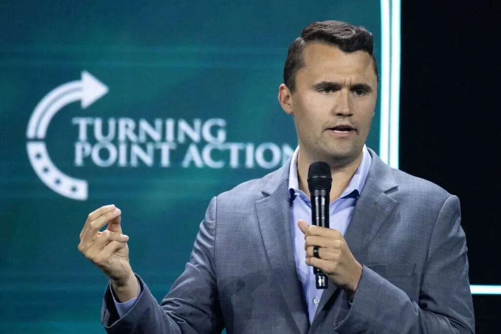 'NIKOLAS' AMERICANO - Charlie Kirk, apoiador de Trump, é morto por snipper
