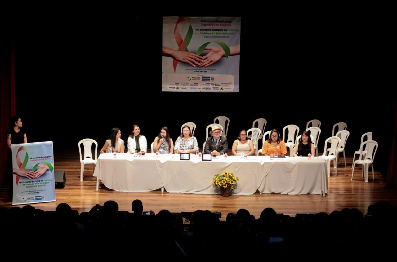 SETEMBRO LARANJA - Encontro de Saúde promove cultura de segurança do paciente e prevenção de infecções em hospitais


