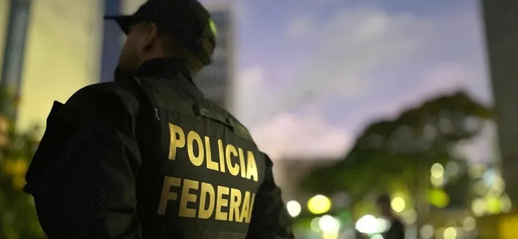 CRIME EM TODA PARTE - PF prende em flagrante oito pessoas por ataque hacker ao sistema financeiro nacional 
