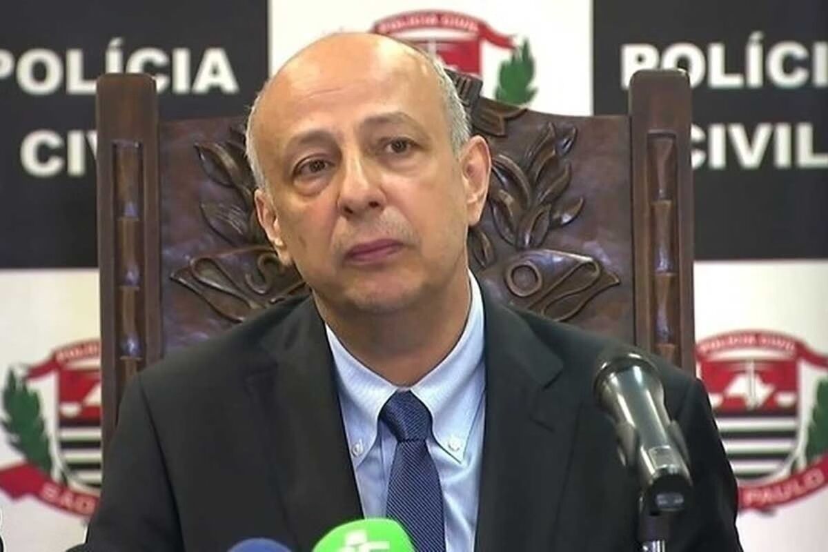 FACÇÕES PROVOCAM GUERRA - Ex-delegado-geral de SP é executado em atentado no litoral
