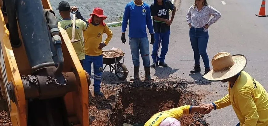 AS ÁGUAS ESTÃO CHEGANDO - Prefeitura intensifica obras de saneamento para prevenir alagamentos na avenida Sete de Setembro


