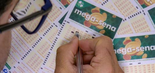GANHADOR - Apostador de Rolim de Moura acerta a Quina da Mega-Sena e fatura R$ 98 mil