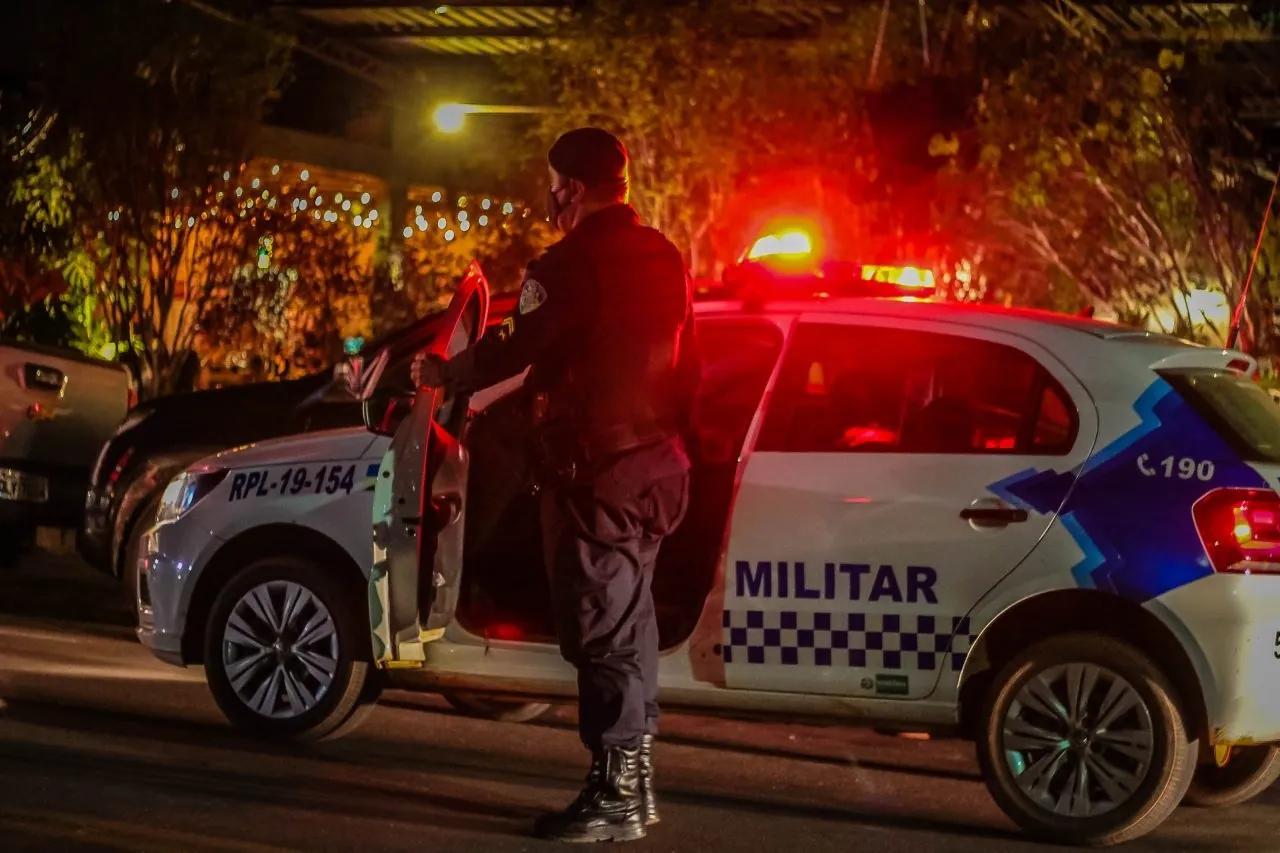 EM VILHENA - Homem agride irmão após recusa em beber juntos; ambos vão parar na Delegacia em Vilhena