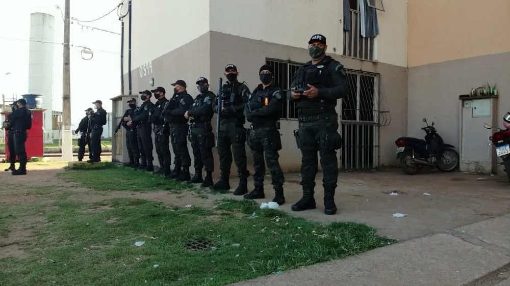 NA CAPITAL - Polícia realiza ação em Porto Velho para capturar foragidos, apreender drogas e armas