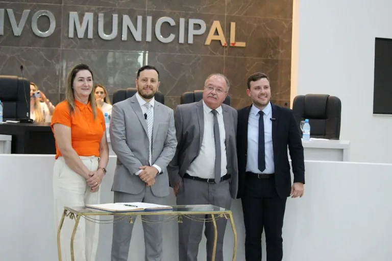 EM VILHENA  - Vice admite possibilidade de disputar eleição, mas impõe condição para renunciar