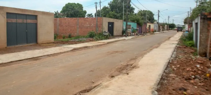 ATENÇÃO À ZONA LESTE DA CAPITAL - Pavimentação de 30 ruas no Bairro Três Marias, em Porto Velho, impulsiona desenvolvimento e fortalece segurança viária

