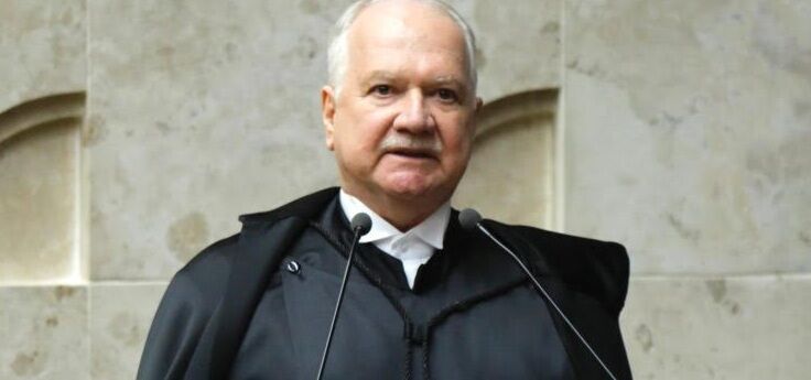 DIZ UMA COISA E FAZ OUTRA - Fachin assume presidência do STF dizendo que dará  “ao Direito, o que é do Direito; à política, o que é da política”