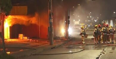 FACÇÕES TOCAM FOGO - Guajará-Mirim registra série de ataques incendiários contra estabelecimentos comerciais

