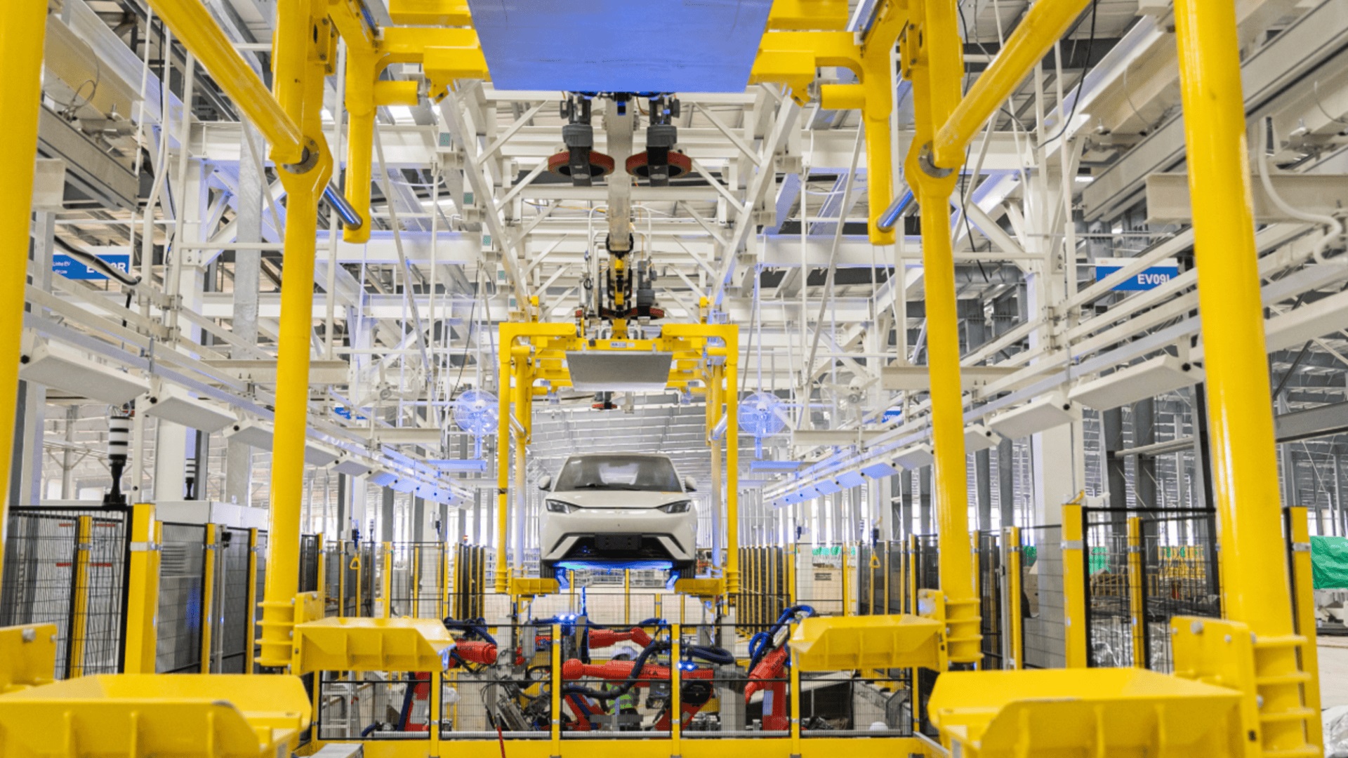 BYD inaugura primeira fábrica de carros elétricos no Brasil nesta quinta-feira
