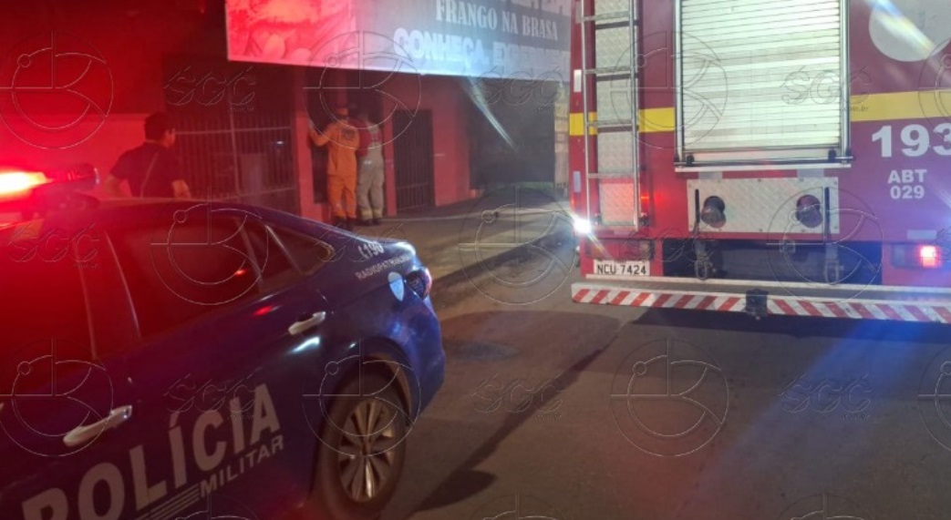 Incêndio atinge restaurante e residência na zona Leste