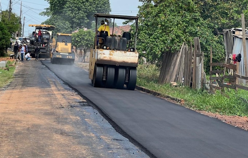 Rua Tijuca, no bairro São Francisco, recebe obras de recuperação e pavimentação

