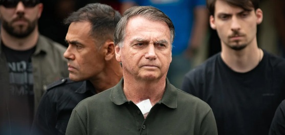 Moraes autoriza visita de médica a Bolsonaro após nova crise de soluço


