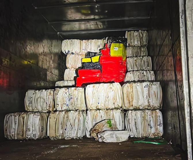 PF apreende mais de 3,5 toneladas de maconha escondidas em carga em São Paulo