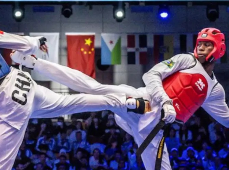 Henrique Marques conquista Mundial de Taekwondo após quase se aposentar por problema no coração