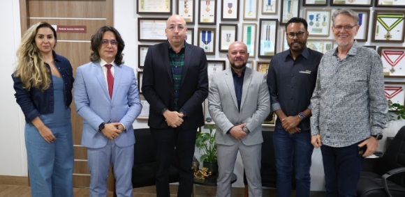 Ministério Público de Rondônia recebe visita institucional de parlamentares na capital