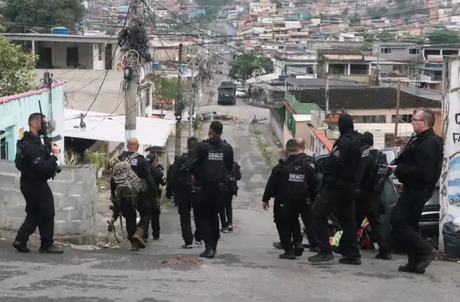 Após operação no Rio, Paraguai reforça fronteiras com o Brasil para evitar fuga de membros do CV