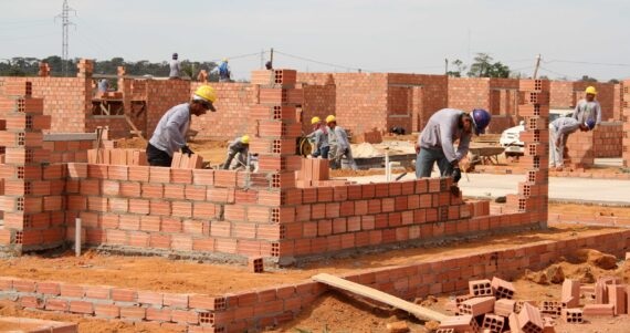 Governo de RO amplia oportunidades de emprego com mais de 2,8 mil vagas pelo Sine Estadual