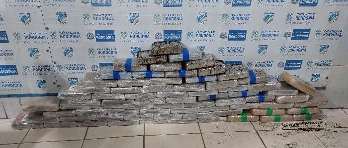 Polícia Militar realiza operação e apreende 75 kg de maconha em ação na Zona Leste