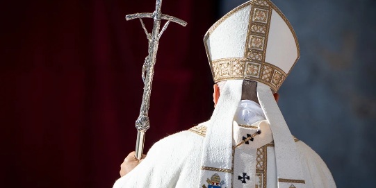 Novo filme ambientado no Vaticano contará história real de sacerdote