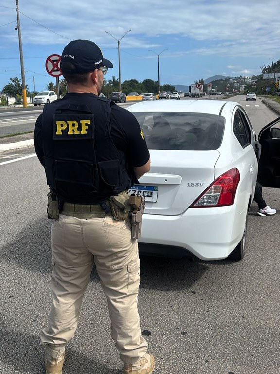 DIA DO CAÇADOR -  Homem condenado a 14 anos por estupro de vulnerável em Rondônia é preso na BR-101

