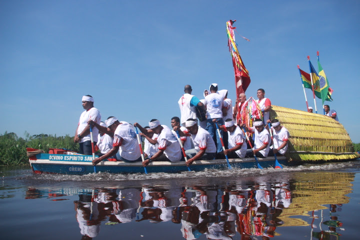 FÉ E TRADIÇÃO - Chega ao centro de Porto Velho a tradição centenária do Festa do Divino Espírito Santo do Vale do Guaporé

