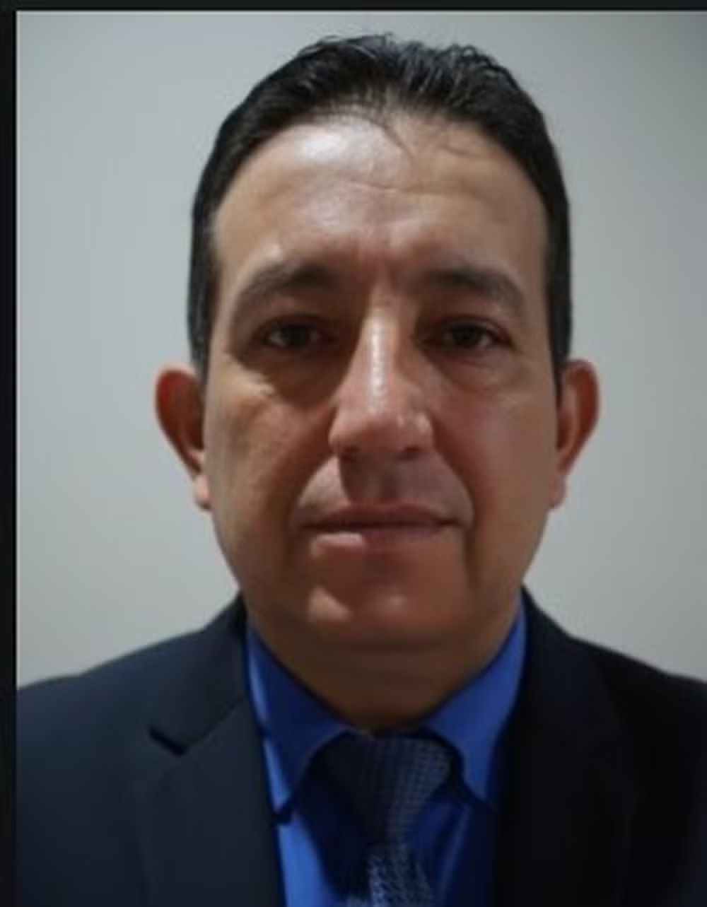 EM RONDÔNIA - Homem invade igreja para matar a ex-esposa e atira em fiel que tentou protegê-la em RO
