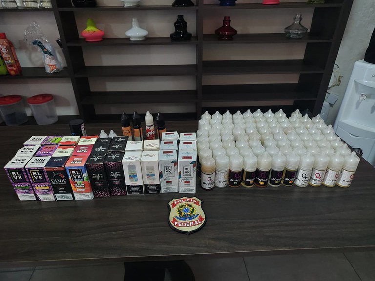 PF deflagra Operação Smokeout contra contrabando de cigarros eletrônicos em Rondônia