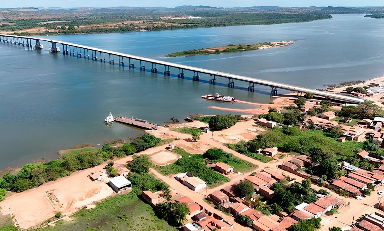 Lula fez as cabeceiras e inaugurou a ponte histórica entre Pará e Tocantins