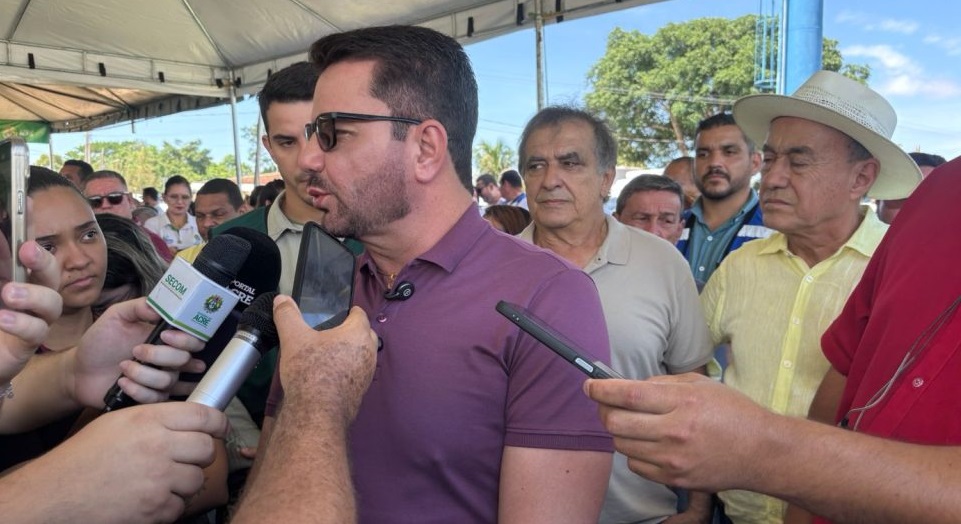 “A minha inocência vai aparecer mais cedo ou mais tarde”, diz Gladson Camelí sobre julgamento