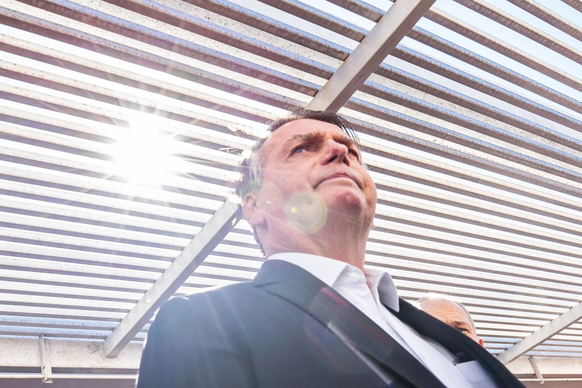 NA PF - Calmo e reservado, Bolsonaro não está comendo refeições da PF em prisão
