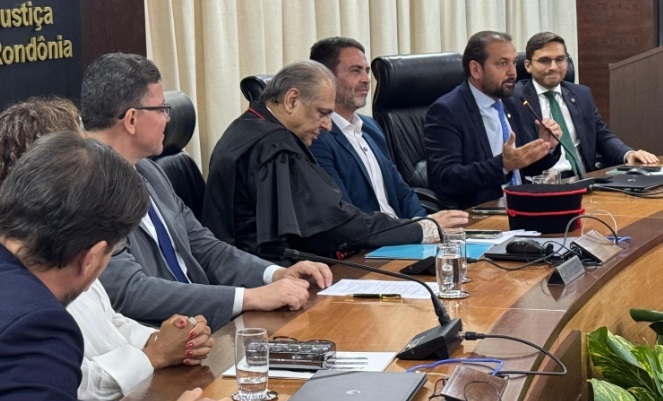 Laerte Gomes participa de solenidades no Tribunal de Justiça de Rondônia e representa o Poder Legislativo estadual