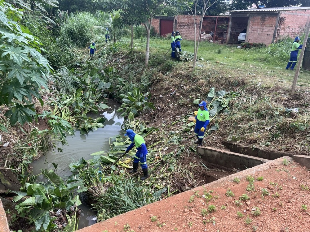 ENTRE FESTA e DESTRUIÇÃO - Porto Velho vive fim e meio de semana com celebrações marcados por temporais e alagações

