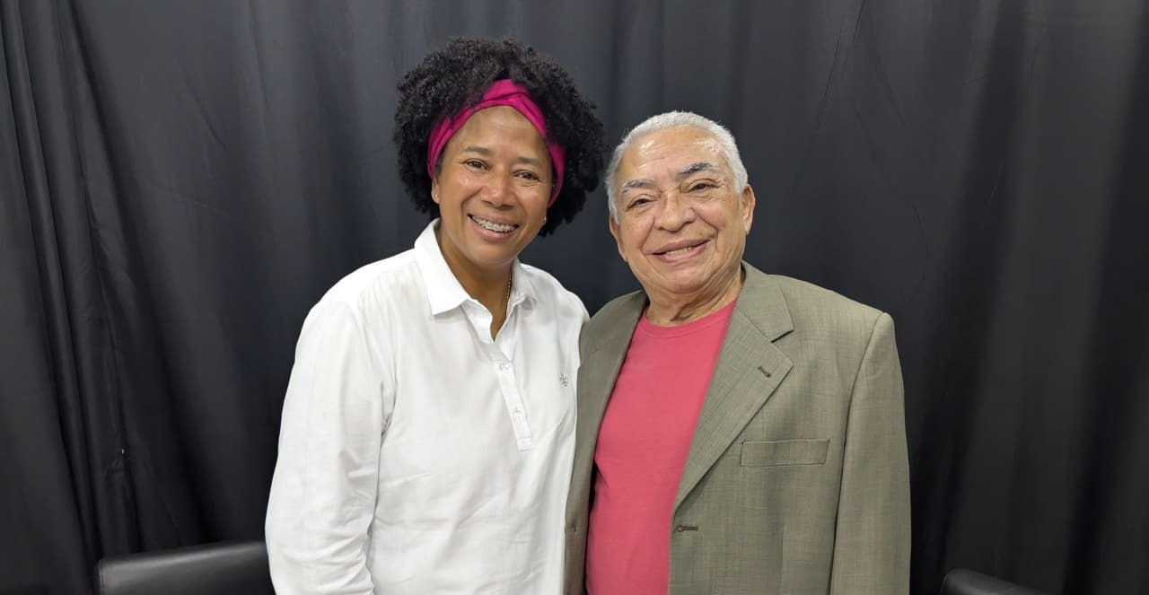 Entrevista ao vivo com a deputada Silvia Cristina no Sem Papas na Língua