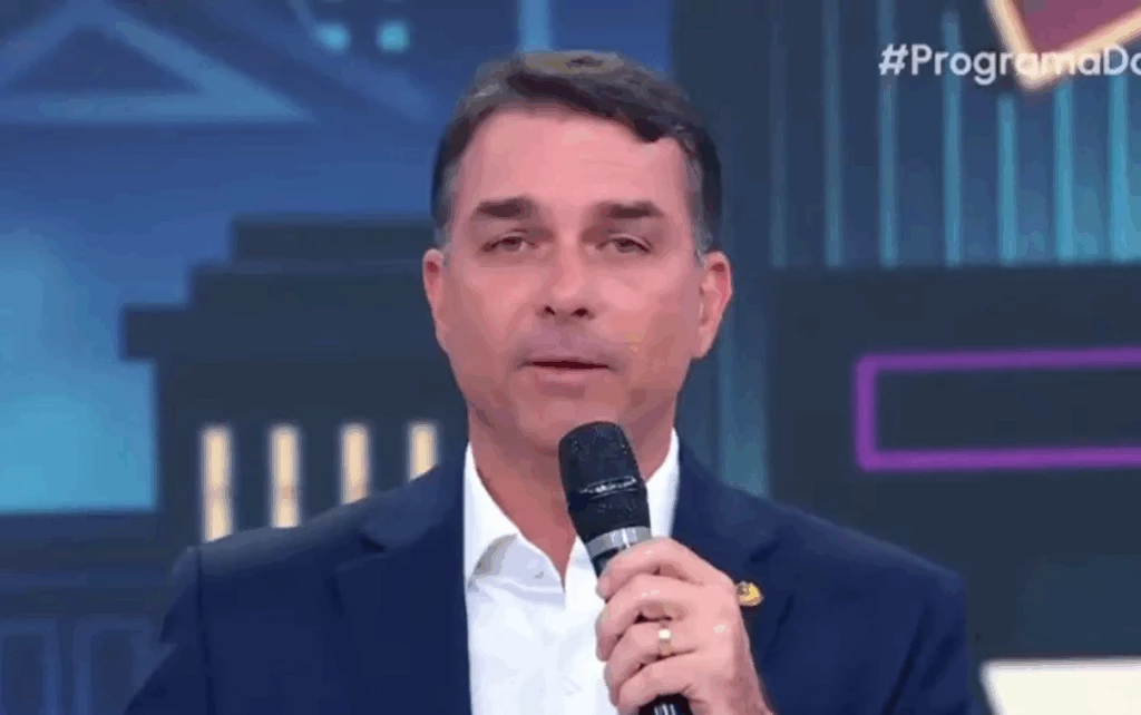 No Programa do Ratinho, Flávio diz que juízes não podem ‘ter lado’