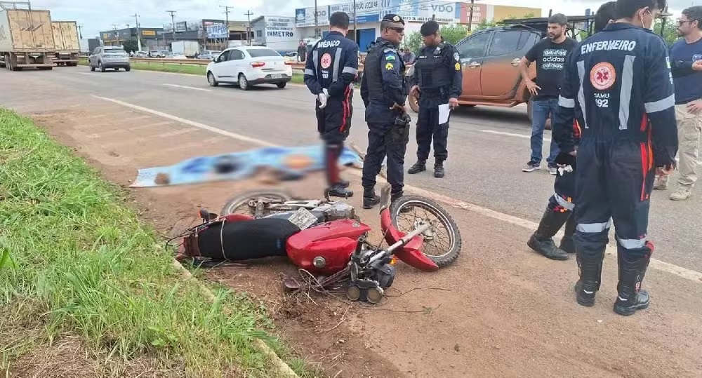 FATALIDADE - Motociclista morre após colisão com caminhão na BR-364, em Porto Velho
