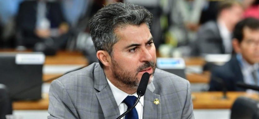 “Se eu fosse olhar conforto e status, ficaria no Senado”, disse Rogério e afirmou: 'vamos pro governo'