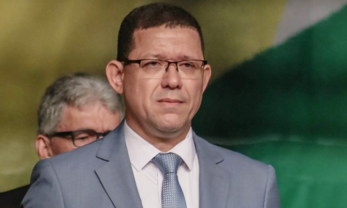 Rocha substituirá secretários logo após o recesso, arrumando o tabuleiro político para 2026