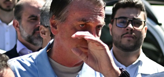 Bolsonaro será submetido a uma endoscopia nesta quarta-feira