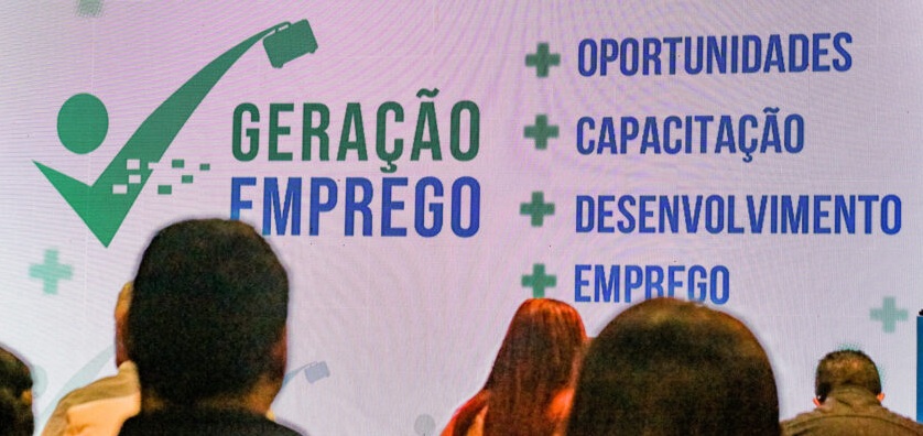 2026 começa com mais de 2,4 mil vagas abertas em Rondônia