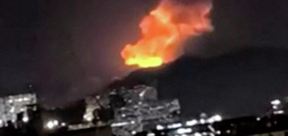 DITADURA CAIU - Capital da Venezuela é atingida por uma série de explosões
