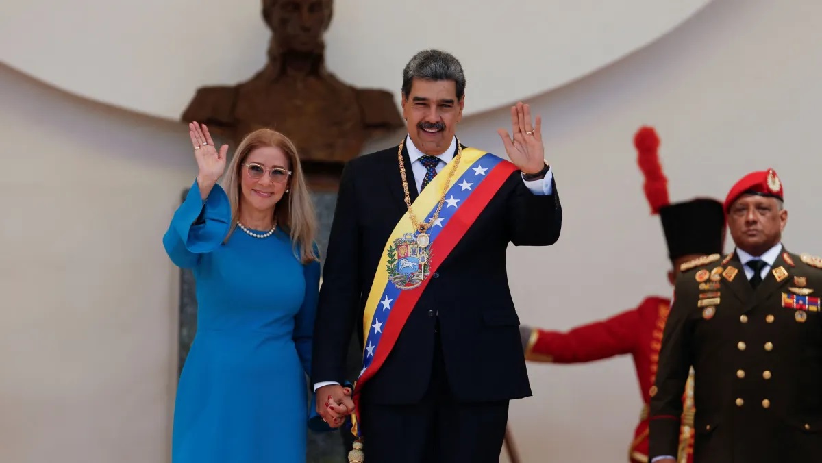 ACORDA BUFÃO! - Maduro e esposa foram retirados de dentro do quarto durante captura dos EUA

