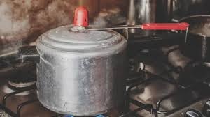 Filho ataca padrasto a 'paneladas' para defender a mãe agredida em Porto Velho