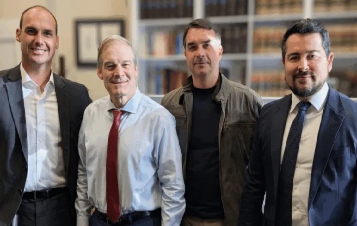 Eduardo, Flávio Bolsonaro e Figueiredo se reuniram com Jim Jordan no Congresso dos EUA