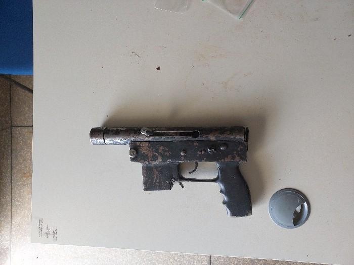 PMRO APREENDE ARMAS E DROGAS EM ÁREA RURAL DE VILHENA