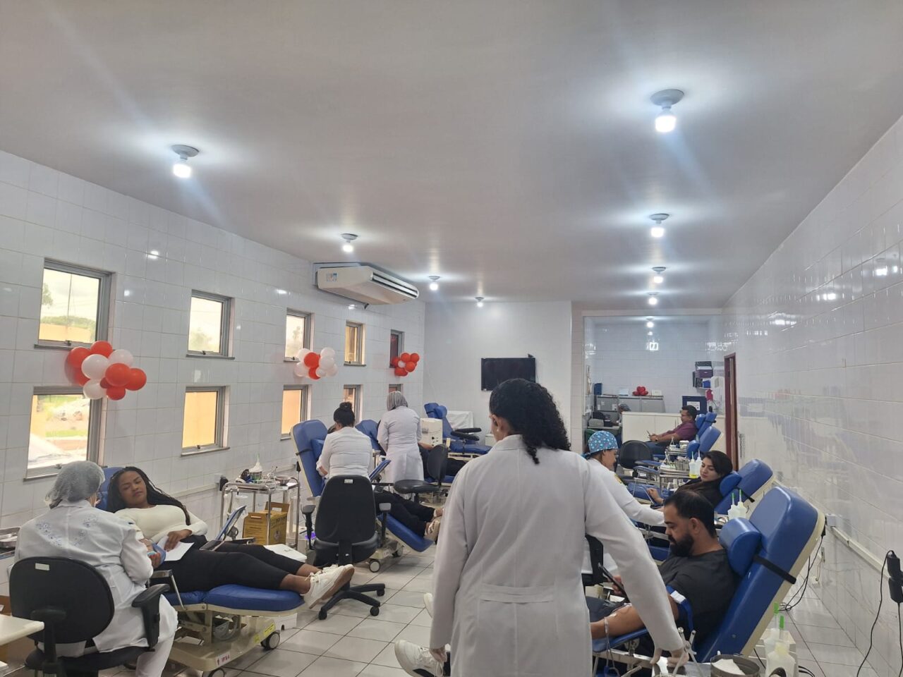 Servidores públicos fazem doação de sangue em Porto Velho; estoque baixo