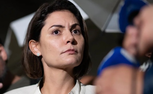 Michelle divulga carta a Allan dos Santos: “Boneco de ventríloquo”