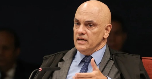 Moraes envia a Gilmar pedido de prisão domiciliar de Bolsonaro