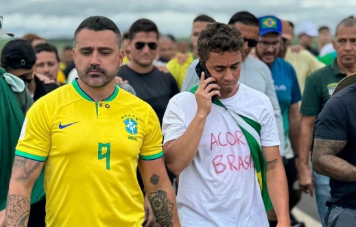 Caminhada tem Douglas Garcia e Malcon Mazzucatto