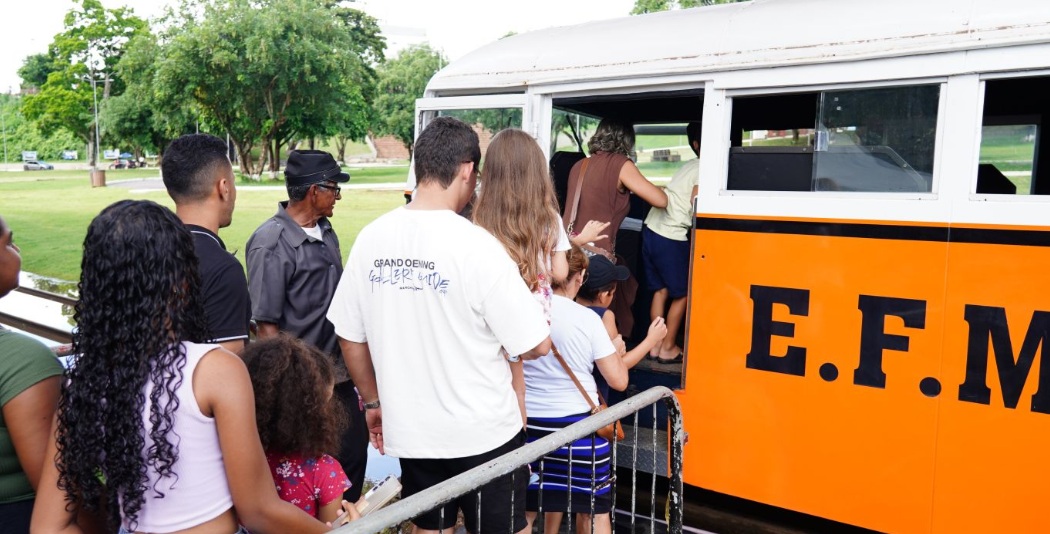 Passeio de litorina reúne público no aniversário de 111 anos de Porto Velho
