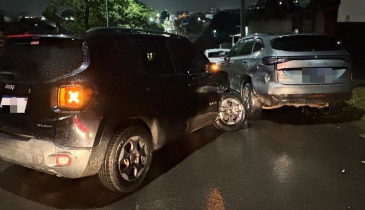 BÊBADOS DO TRÂNSITO - Polícia militar registra ocorrência de embriaguez ao volante após colisão em via pública


